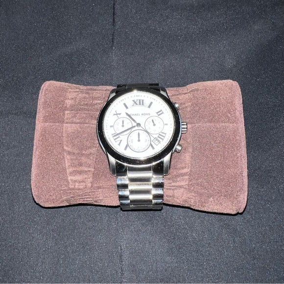 MICHAEL KORS Cooper Chronograph Watch MK5928 - Picture 4 of 10